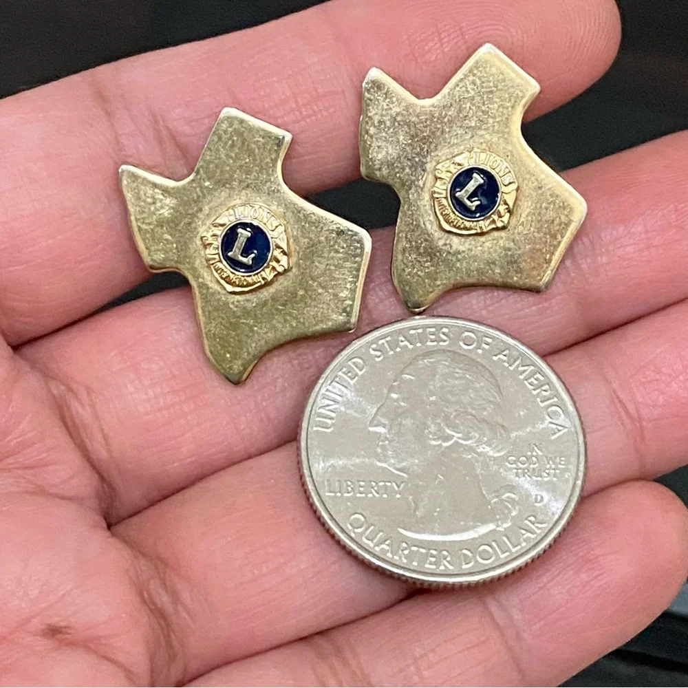 Vintage HAYWARD USA Lions Club International Gold-tone Cufflinks